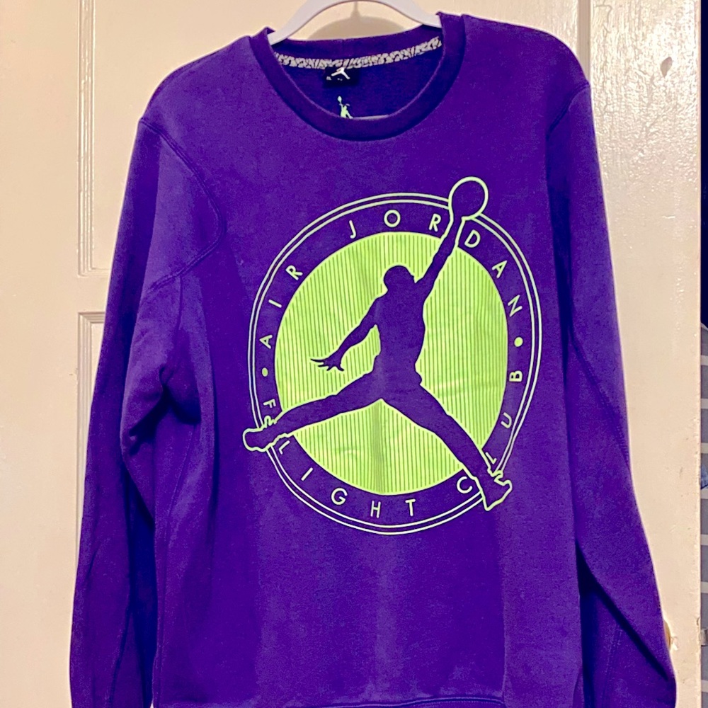 🚨SOLD Air Jordan Retro Pullover Crewneck Sweater